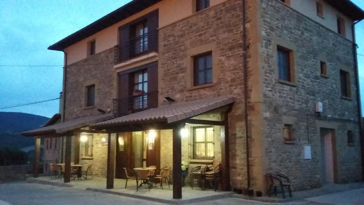Hotel Hospederia Prepirineo à Undués-Pintano Extérieur photo